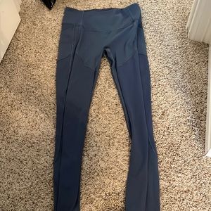 Lululemon leggings 28 inch dark blue color